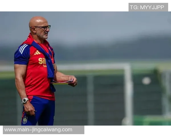 德拉富恩特从U21征召门多萨等4人参与国家队训练