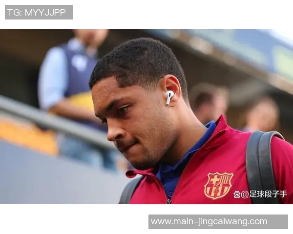 每体:巴萨与马利克-福法纳经纪人接触,了解未来转会可行性 每体:巴萨与马利克-福法纳经纪人接触,了解未来转会可行性